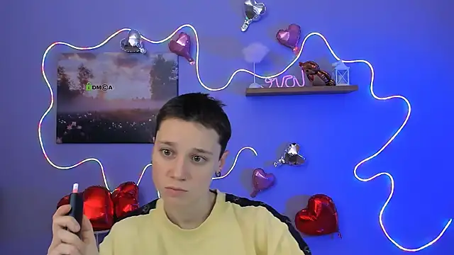 Snapshot of emi_fade chatting on 02-17-26, 09:06 emi fade online show from 02-17-26, 09:06