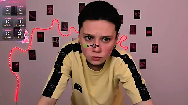 Snapshot of emi_fade chatting on 02-26-26, 09:52 emi fade online show from 02-26-26, 09:52