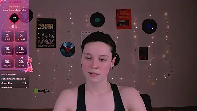 Snapshot of emi_fade chatting on 02-28-26, 10:05 emi fade online show from 02-28-26, 10:05