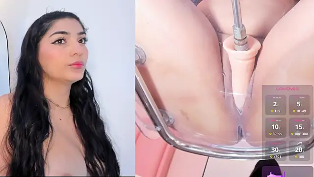 Snapshot of bella_nana24 chatting on 02-17-26, 12:01 bella nana24 online show from 02-17-26, 12:01