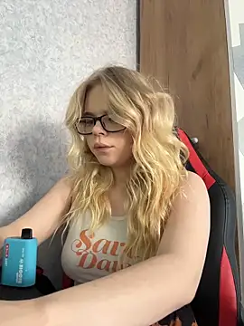 BellaNigght online show from 03-18-26, 09:12