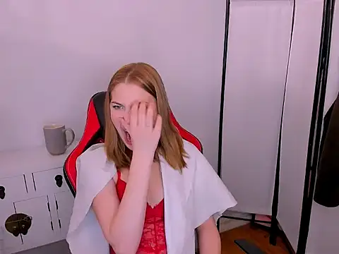 Snapshot of KattyXLovely chatting on 02-25-26, 03:21 KattyXLovely online show from 02-25-26, 03:21