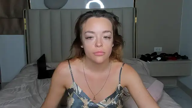 Snapshot of stellaa_quenn chatting on 02-20-26, 12:07 stellaa quenn online show from 02-20-26, 12:07