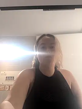  luisaeliza  online show from 05-08-26, 04:56