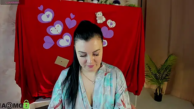 Snapshot of Monika_Martinezz chatting on 02-12-26, 03:56 Monika Martinezz online show from 02-12-26, 03:56