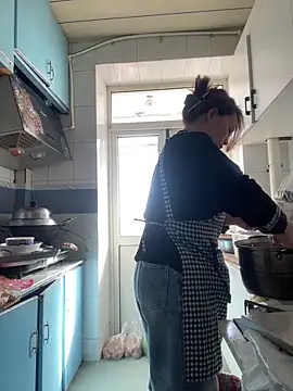 Youyou 12 online show from 03-06-26, 01:35