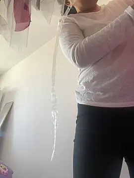 Youyou 12 online show from 03-16-26, 12:49