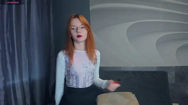 TarynPalek online show from 07-11-26, 07:55