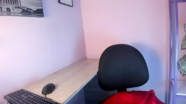 Snapshot of Camilo_X_x chatting on 07-15-26, 08:58 Camilo X x online show from 07-15-26, 08:58