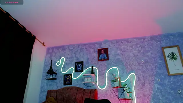 Everlin  Hot  online show from 03-04-26, 10:54