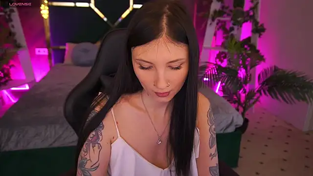 Snapshot of LunaaMay chatting on 03-03-26, 02:12 LunaaMay online show from 03-03-26, 02:12