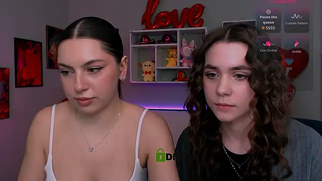 Snapshot of laurenmurrr chatting on 02-27-26, 11:10 laurenmurrr online show from 02-27-26, 11:10