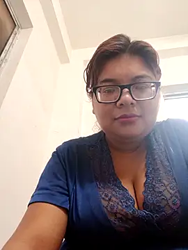 Elie Hallway online show from 04-09-26, 02:55