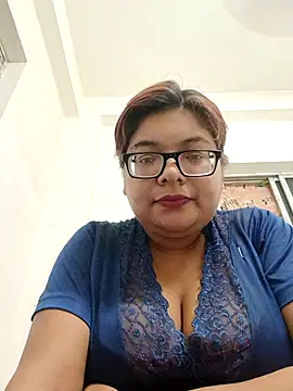 Elie Hallway online show from 04-14-26, 06:25