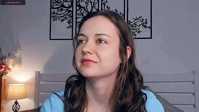 Snapshot of MalvinaTrafford chatting on 02-18-26, 09:00 MalvinaTrafford online show from 02-18-26, 09:00