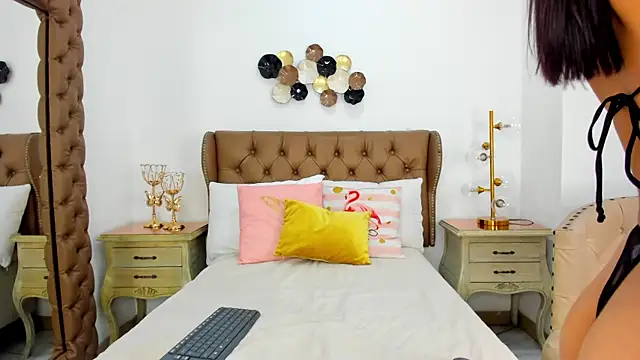 maria 09  online show from 04-14-26, 03:01