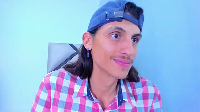 Snapshot of Noha-Smith chatting on 02-03-26, 04:10 Noha-Smith online show from 02-03-26, 04:10