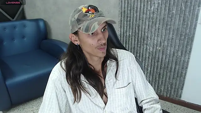 Snapshot of Noha-Smith chatting on 02-10-26, 04:16 Noha-Smith online show from 02-10-26, 04:16