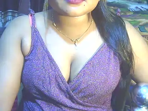 Nusrat Faria online show from 03-06-26, 03:41