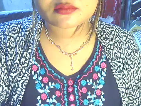 Nusrat Faria online show from 04-12-26, 05:18