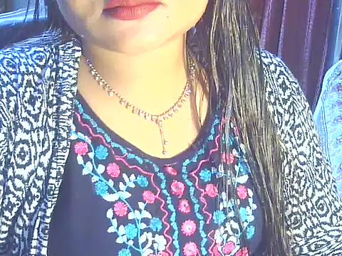 Snapshot of Nusrat_Faria chatting on 04-17-26, 04:10 Nusrat Faria online show from 04-17-26, 04:10