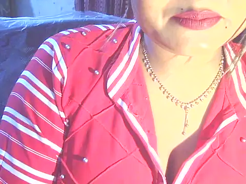 Snapshot of Nusrat_Faria chatting on 04-18-26, 10:10 Nusrat Faria online show from 04-18-26, 10:10