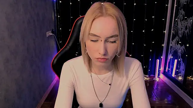 Snapshot of crybambi chatting on 02-10-26, 06:17 crybambi online show from 02-10-26, 06:17