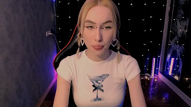 Snapshot of crybambi chatting on 02-11-26, 07:02 crybambi online show from 02-11-26, 07:02