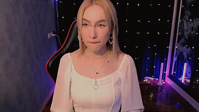 Snapshot of crybambi chatting on 02-16-26, 07:04 crybambi online show from 02-16-26, 07:04