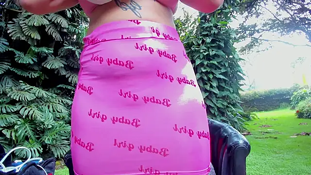 Snapshot of mia_inkk chatting on 02-02-26, 06:39 mia inkk online show from 02-02-26, 06:39