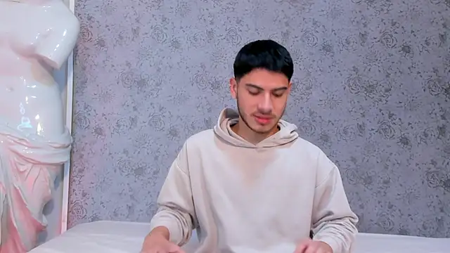 Snapshot of Apolo_Gray chatting on 02-05-26, 04:50 Apolo Gray online show from 02-05-26, 04:50