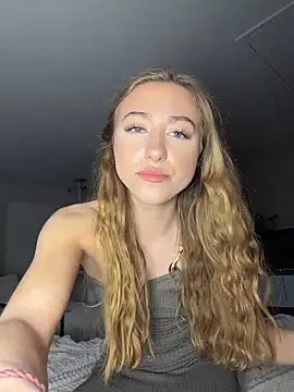 romyxxs online show from 04-07-26, 06:19