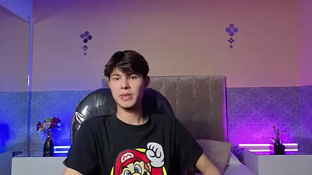 Snapshot of Derek_Sinn chatting on 02-27-26, 08:09 Derek Sinn online show from 02-27-26, 08:09