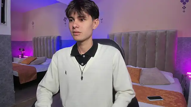 Derek Sinn online show from 04-09-26, 08:03