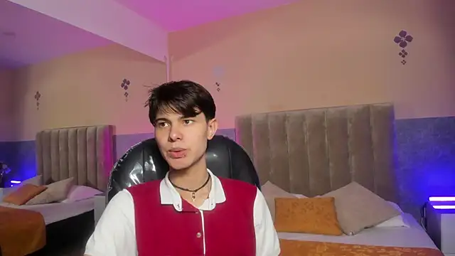 Derek Sinn online show from 04-13-26, 07:41