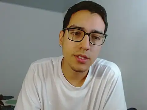 Snapshot of NickFin chatting on 04-29-26, 03:05 NickFin online show from 04-29-26, 03:05
