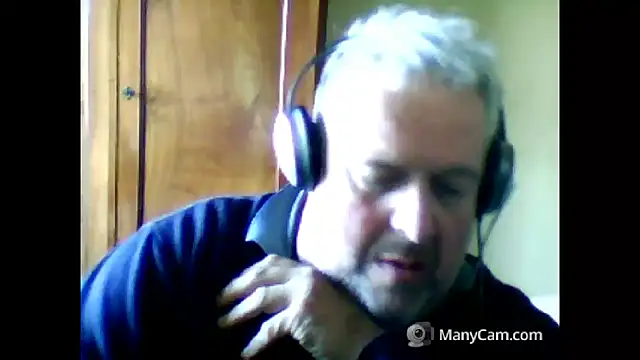 Snapshot of swichcassanesi chatting on 02-25-26, 01:21 swichcassanesi online show from 02-25-26, 01:21