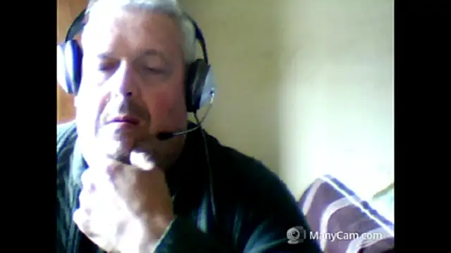 Snapshot of swichcassanesi chatting on 02-27-26, 01:33 swichcassanesi online show from 02-27-26, 01:33