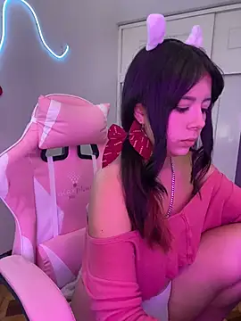 Snapshot of SoftDoll- chatting on 02-09-26, 03:05 SoftDoll- online show from 02-09-26, 03:05