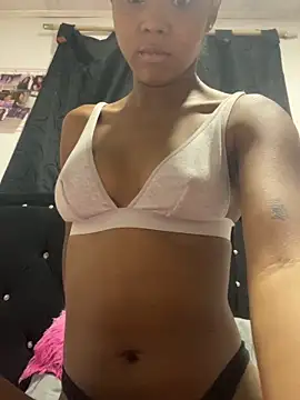 Snapshot of LIA_PARKERR chatting on 02-15-26, 09:11 LIA PARKERR online show from 02-15-26, 09:11