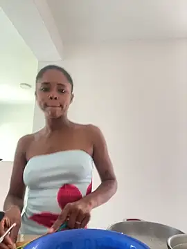 Snapshot of LIA_PARKERR chatting on 02-28-26, 04:08 LIA PARKERR online show from 02-28-26, 04:08