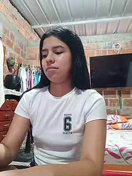 Snapshot of tifany_lechosa111 chatting on 06-16-26, 06:21 tifany lechosa111 online show from 06-16-26, 06:21