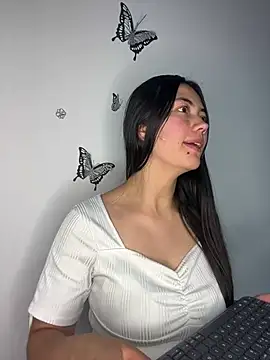 Snapshot of Tammy8 chatting on 03-03-26, 10:04 Tammy8 online show from 03-03-26, 10:04