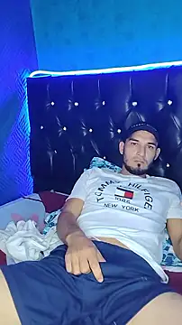 Snapshot of junior_men22 chatting on 02-07-26, 12:20 junior men22 online show from 02-07-26, 12:20