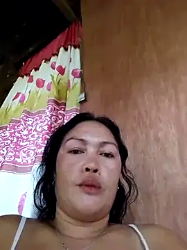 Snapshot of sexymom_siovie chatting on 06-23-26, 06:33 sexymom siovie online show from 06-23-26, 06:33