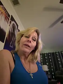 Snapshot of FireAfterDark chatting on 02-20-26, 06:48 FireAfterDark online show from 02-20-26, 06:48