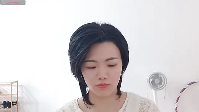 Snapshot of Nikishine chatting on 05-04-26, 06:20 Nikishine online show from 05-04-26, 06:20