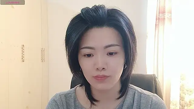 Snapshot of Nikishine chatting on 05-17-26, 03:59 Nikishine online show from 05-17-26, 03:59