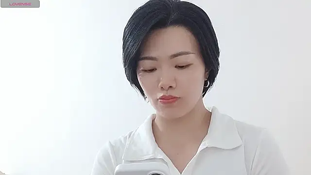 Snapshot of Nikishine chatting on 05-22-26, 05:14 Nikishine online show from 05-22-26, 05:14