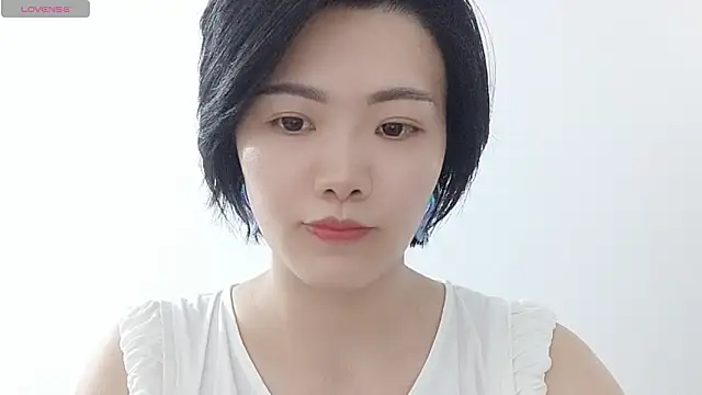 Snapshot of Nikishine chatting on 05-29-26, 11:52 Nikishine online show from 05-29-26, 11:52